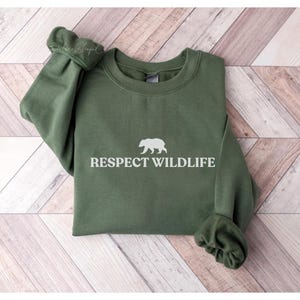 Repektieren Sie die Einheimischen Sweatshirt, Waldtier Sweatshirt, Waldbewohner Forestcore Respektieren Sie die Wildtiere Sweatshirt