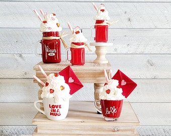 Bandeja decorativa para taza de café falsa de San Valentín, decoración para mesa de San Valentín, barra de café con leche, decoración batida, carta de amor, corazón, decoración roja
