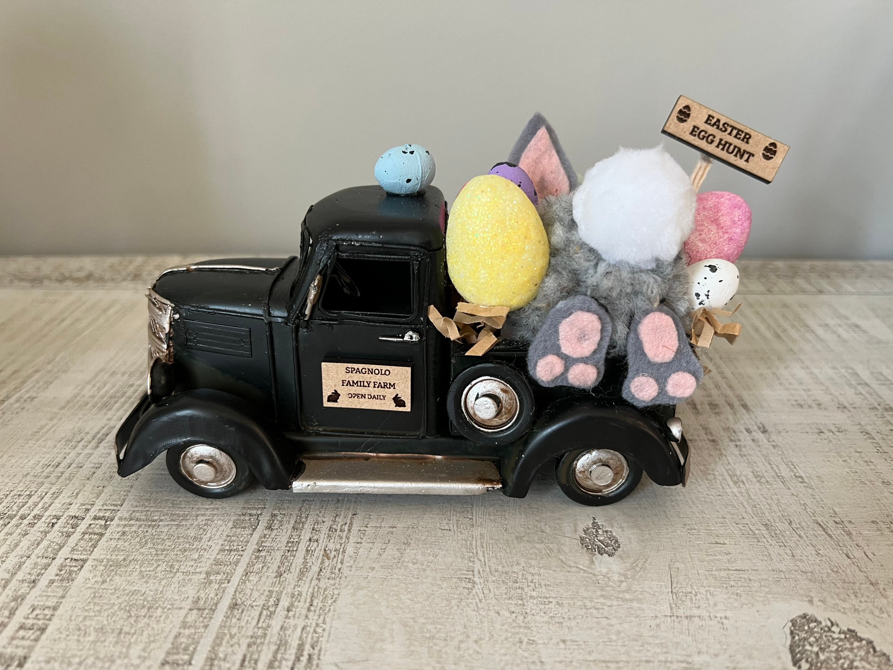 Easter Truck With Eggs Metal Vintage Farm Pickup Farmhouse Tabletop Tiered Tray Decor Home Kitchen Mantel Shelf Happy Spring Mini Diecast Decorations