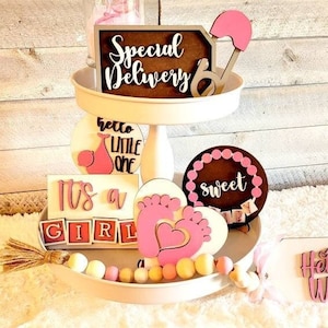 Bandeja de nivel para niña, letreros para niña, decoración para baby shower, es una decoración para niña, anuncio para niña, decoración para habitación de niña, recuerdo para recién nacido