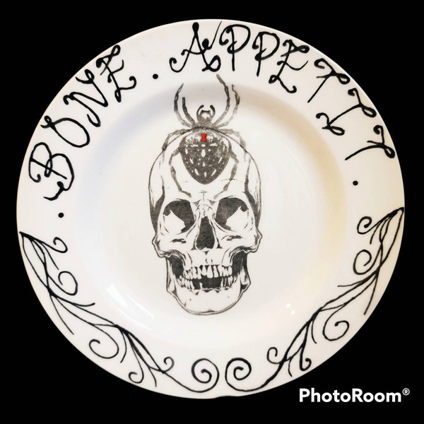 Gothic plate, plates, skull gifts, skull plate, valentines gift, gift for her, gift for him, dinnerware, 20cm plate