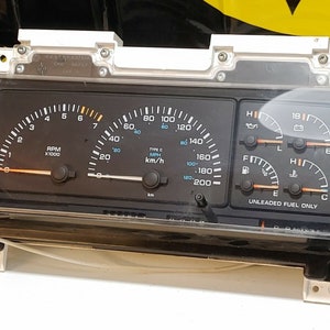 OEM 1991 1992 1993 1994 1995 Plymouth Voyager Speedometer 4517931 Instrument Cluster KILOMETERES