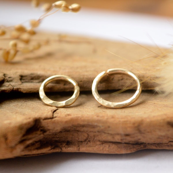 Anello penetrante, riempito in oro 12K martellato, 18G (1mm), Ø 6,7,8,9,10,11,12,13,14mm Cartilagine dell'orecchio Setto nasale Mini ombelico creolo minimalista