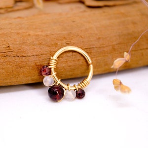 Piercing ring, 12K goud gevuld / 925 zilver / 316L roestvrij staal, maansteen en granaat, Ø 8, 9, 10, 11, 12 mm, 18G (1 mm), kraakbeen oor neus
