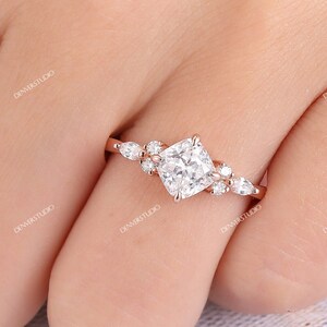 Cluster Cushion Cut Moissanite Engagement Ring 18k Rose Gold, Vintage Anniversary Ring Gift for Her, 6mm Cushion Moissanite Lab Diamond Ring