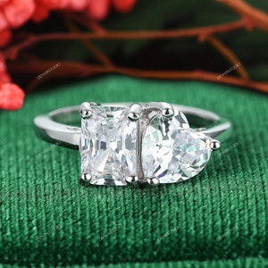 2 Stone Toi Et Moi Ring Wedding Ring Radiant Cut Ring Heart Ring, Double Stone Engagement Ring, Mothers Ring Ice Crushed Moissanite Ring