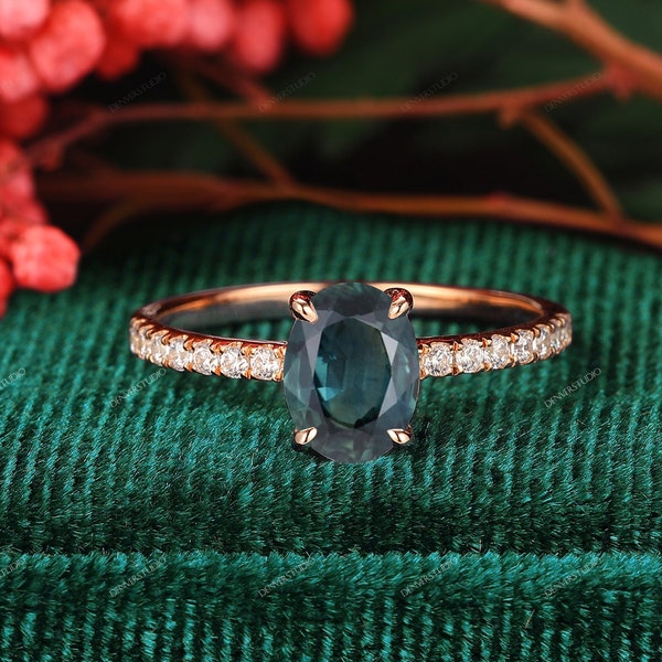 Peacock Sapphire Engagement Ring, Christmas Gift Her,Vintage 6x8mm Oval Shape Teal Sapphire Engagement Ring,Antique Blue Green Sapphire Ring