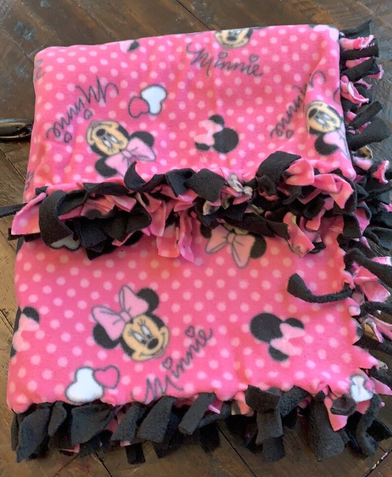 Minnie Mouse Fleece Fabric No Sew Blanket Dimensions 24 Etsy