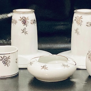 2 Fukagawa Arita Pattern 905 Hand Painted in Japan Red