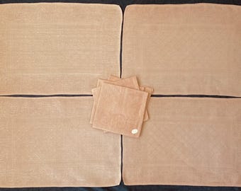 Juego vintage Victory de lino belga, 4 manteles individuales y 4 servilletas, color rosa oscuro.