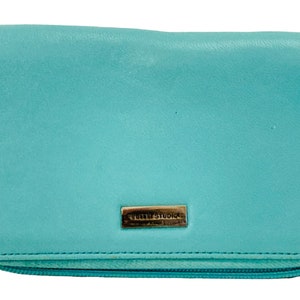 Pelle Studio Cartera Mujer Clutch Suave Color Aqua 2 Compartimentos Cierre Cremallera