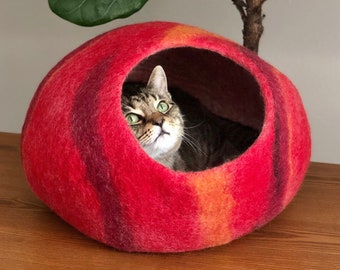 Grotte pour chat, lit pour chat, fait main 100 % laine de Nouvelle-Zélande pour chat, lit en laine pour animal de compagnie, grotte pour chat en laine rouge