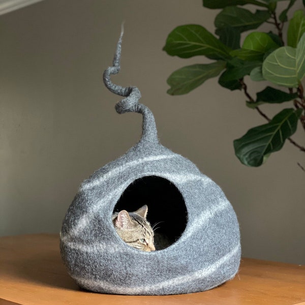Gray Large Cat Cave, Wool Cat Cave, Felted Wool Cat House, Modern Wool Cat Bed , Gray Striped Wool Cat Cave, Modern Cat Bed, Cat Cocoon