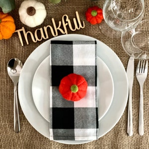 Felted Wool Pumpkins: Fall Thanksgiving Decor, Set of 18