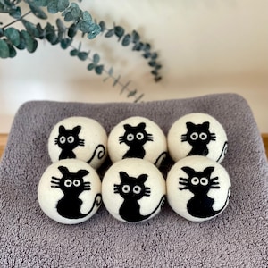 Reusable Wool Dryer Balls, 100 % Wool Balls, Natural Fabric Softener Balls, Cat Lover Gifts, Black Cat Ornament Wool Balls