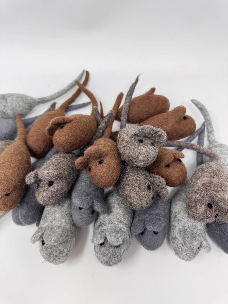 Wool mouse cat toy