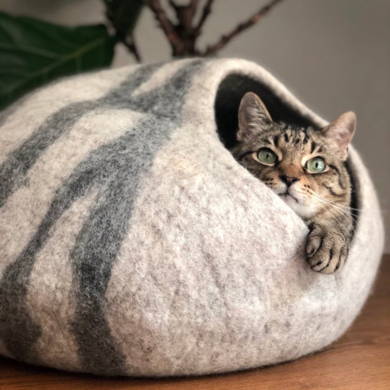 EXTRA LARGE 21" Wool Cat Cave / Cat House/ Felted Wool Gray Cat Cave/ Large Cat Bed/ Best Cat Gift- Fast Shipping from US image 5