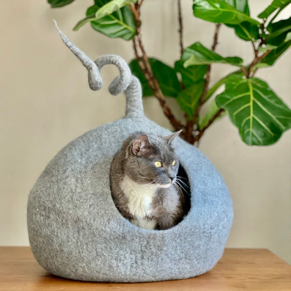 Gray Cat Cave, Large Wool Cat Cave, Felted Wool Cat House, Wool Cat Bed, Gray Wool Cat Cave, Modern Cat Bed, Cat Cocoon