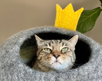 Cozy Handmade Wool Cat Cave, Large Wool Cat Bed, Cat cocoon, Gift for cats, Gift for cat lovers