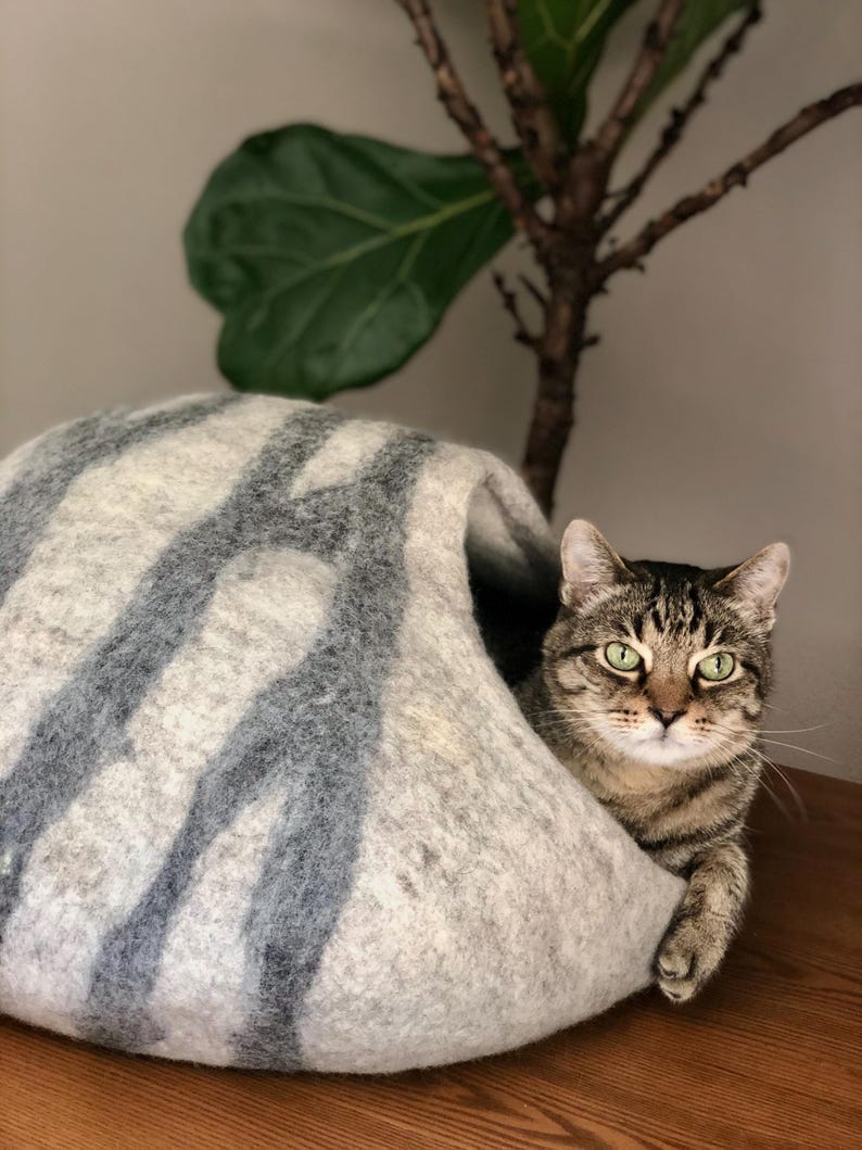 EXTRA LARGE 21" Wool Cat Cave / Cat House/ Felted Wool Gray Cat Cave/ Large Cat Bed/ Best Cat Gift- Fast Shipping from US image 2