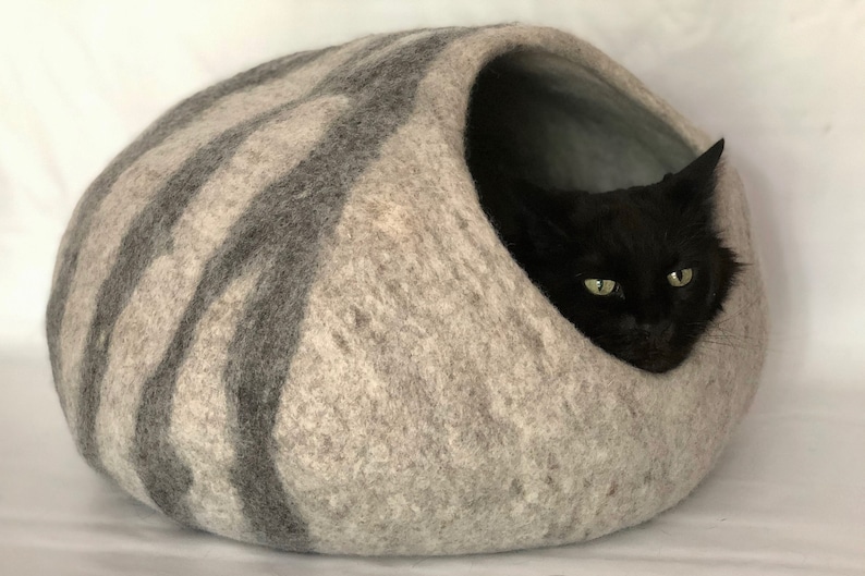EXTRA LARGE 21" Wool Cat Cave / Cat House/ Felted Wool Gray Cat Cave/ Large Cat Bed/ Best Cat Gift- Fast Shipping from US image 7
