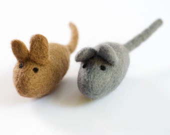Wool Cat Toy Interactive Wool Mouse/ Kitten Toy/ Cat Toy Mouse/ Felted 100 % Wool /Cat and Kitten Kicker