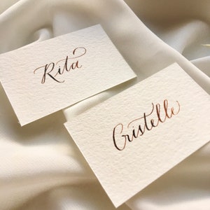 Minimaliste Marque place pour Mariage Minimalist Card place for wedding day Marque-places de calligraphie fait main pour événements