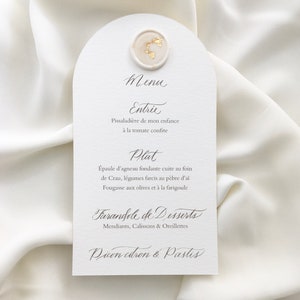 Menu arche bohème chic avec cachet de cire pour mariage ou baptême. Menu Forme demi-arche