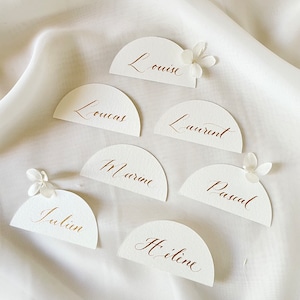 Marque-places demi-lune calligraphie fait main pour événements Marque lugares en caballero