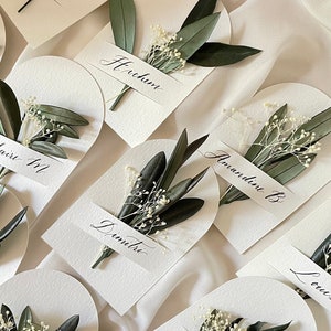 Marque place de oliviers com caligrafia fait main, Mariage terracotta et oliviers