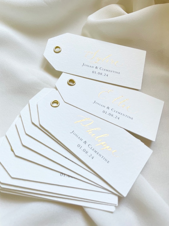 Marque places avec  calligraphie fait main et prénoms des mariés