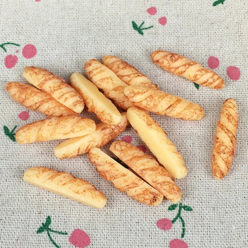 Fake Food Bread Flatback Flat Back Kawaii Resin Cabochon Miniature Food Croissant Bread DIY Resin Craft Decor Embellishment 17*27mm