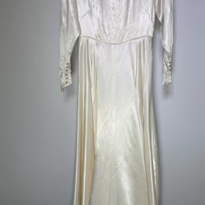 Vintage 1950s wedding dress