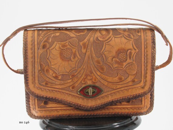 1970's vintage leather shoulder bag