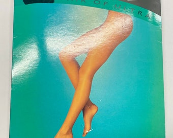 BRAND New - Aristoc Ultra Matte Tights. 15 Denier.  Colour: Illusion.  Size Medium. Sheer to waist