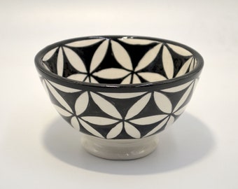 Art Deco Hand painted black star and white Moroccan ceramic bowl - Round, Painted Inside Out - White clay