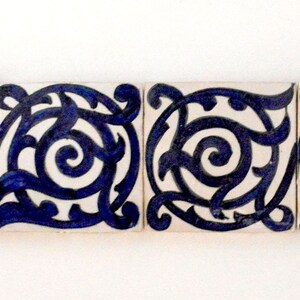 Kobaltblaue marokkanische Fliesen mit Blumenmuster, handbemalte Keramik, andalusischer Stil, 4er-Set