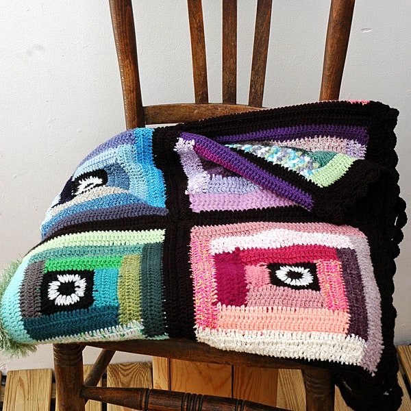 Couverture plaid en laine réalisé au crochet granny style vintage dessus de lit