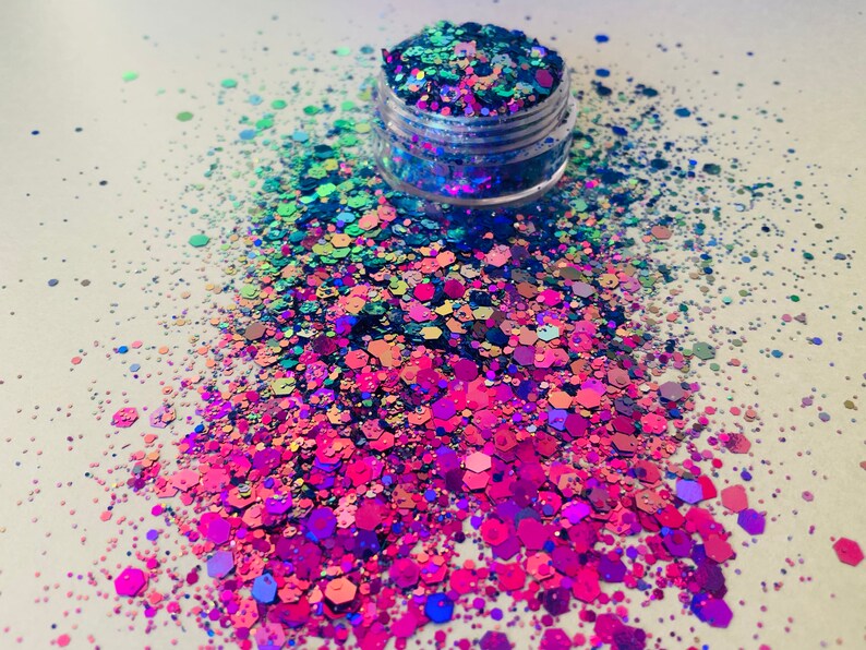 Bubblegum chameleon  Chunky glitter , colour shift glitter , resin supplies , nail art glitter , craft supplies , 