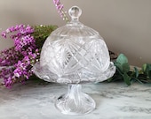 Service cut and bell to vintage pastry chiseled glass