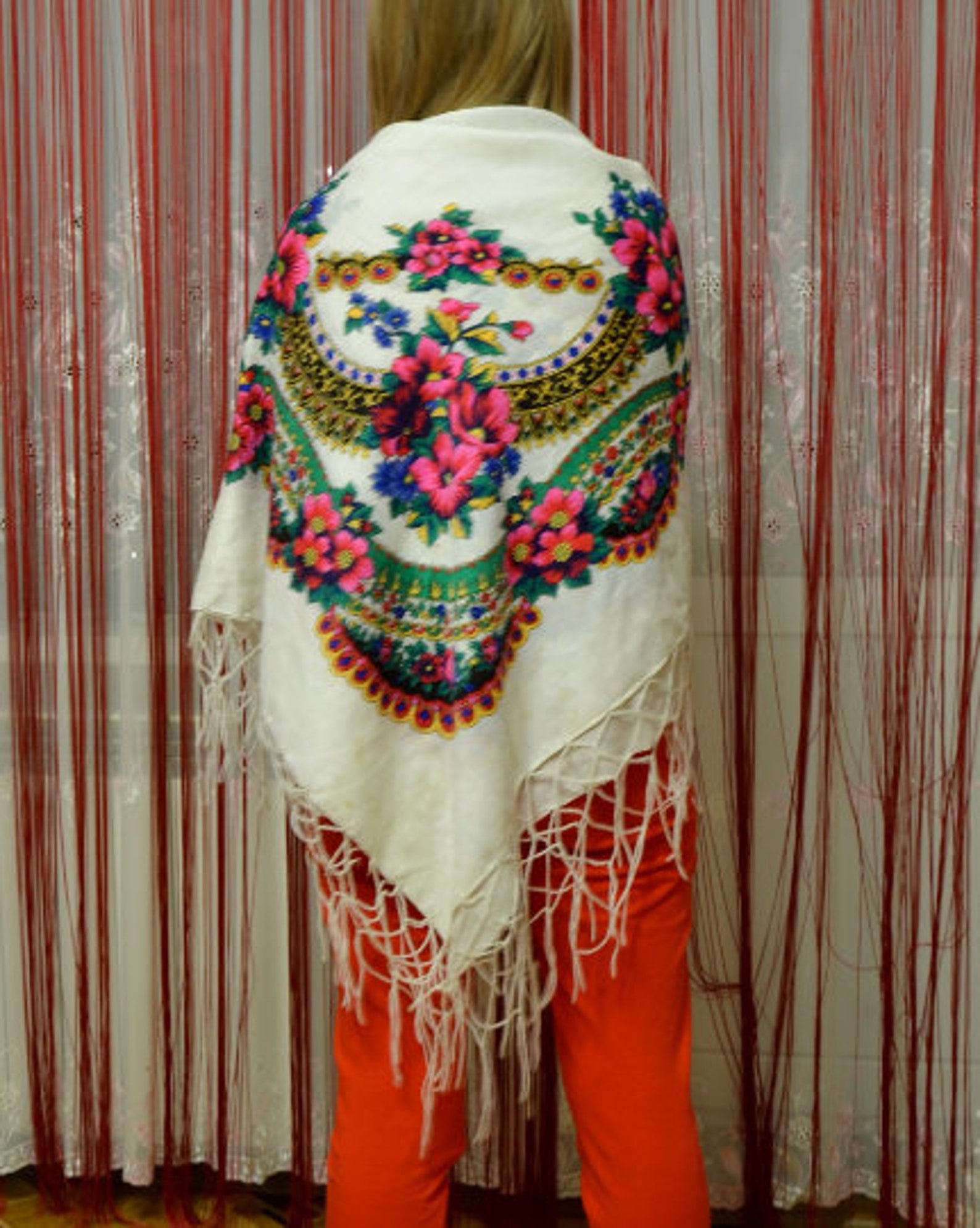 large white shawl