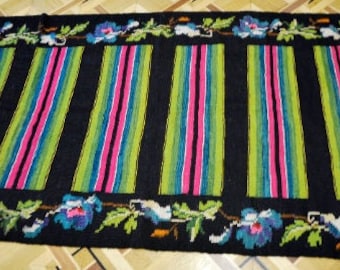 Vintage romanian rug, handmade wool carpet, kilim Moldavian art, tapis moldave, boho rustic style