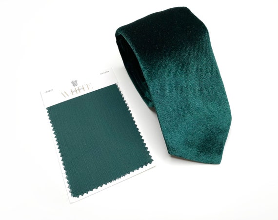 green velvet necktie