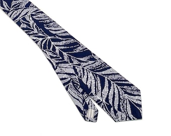 Navy Blue Tropical Hawaii Tie , Marine and White Floral Tropical Necktie, Men's Palm Leaf Necktie , Hawaiian Wedding , Groomsmen Ties