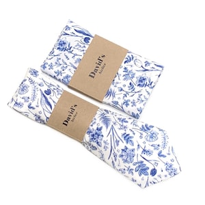 Set of matching ties and Pocket Square, Dusty Blue Wild Flower Floral Tie, White and Blue Floral Necktie, Rustic Wedding Ties, Groomsmen Tie