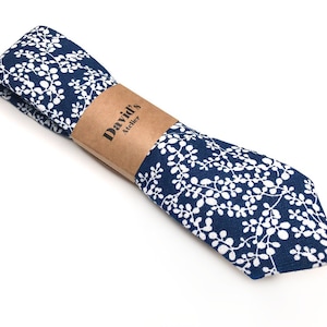 Navy Floral Linen Tie , Skinny necktie , Bow tie , Pocket square , Kids Tie , Necktie 2.36 inches 3 inches 3,26 inches