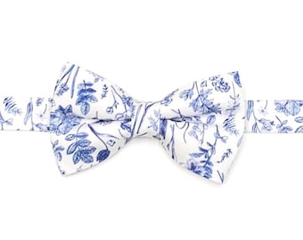 Dusty Blue Wild Flower Floral Bow Tie, White and Blue Floral Bow Tie, Rustic Wedding Bow Ties, Groomsmen Bow Ties, Pocket Square, Suspenders