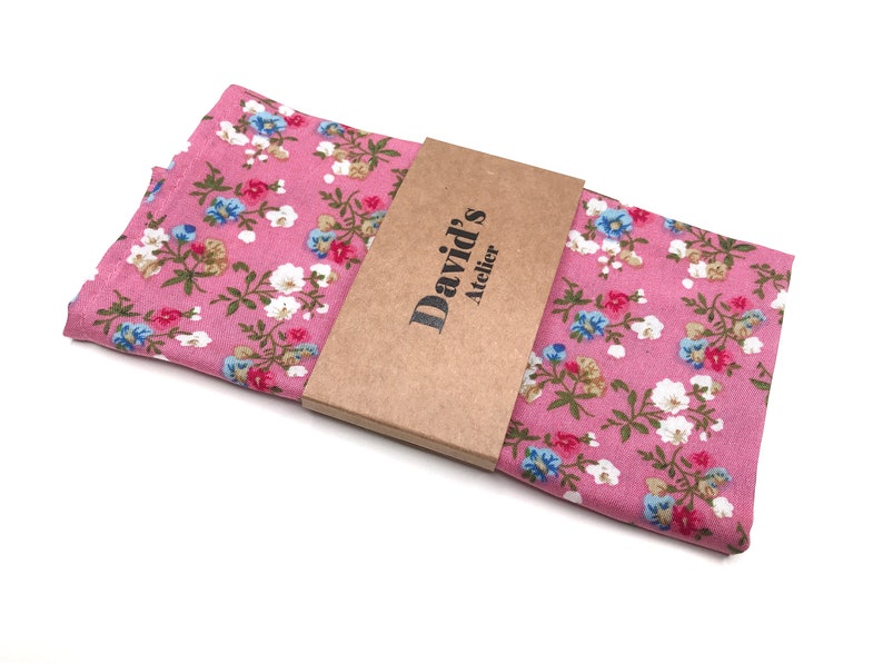 necktie rose