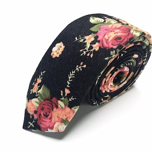 Black Floral Skinny Tie Men Wedding tie Linen Black matching dresses Personalized Floral Necktie Groom tie Groomsmen blush flowers Skinny