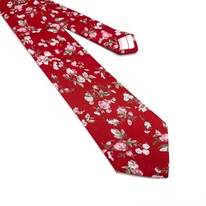 Burgundy Red Floral Necktie , Quartz Flower Pocket Square , davids bridal tie , Pocket Square , Bow tie , Kids Bow tie